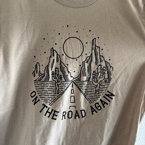 Alley & Rae Tan Oatmeal On the Road Again Tee shirt Bella Canvas Womens Large